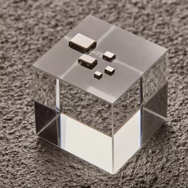 What is differential crystal oscillator? What are the advantages?